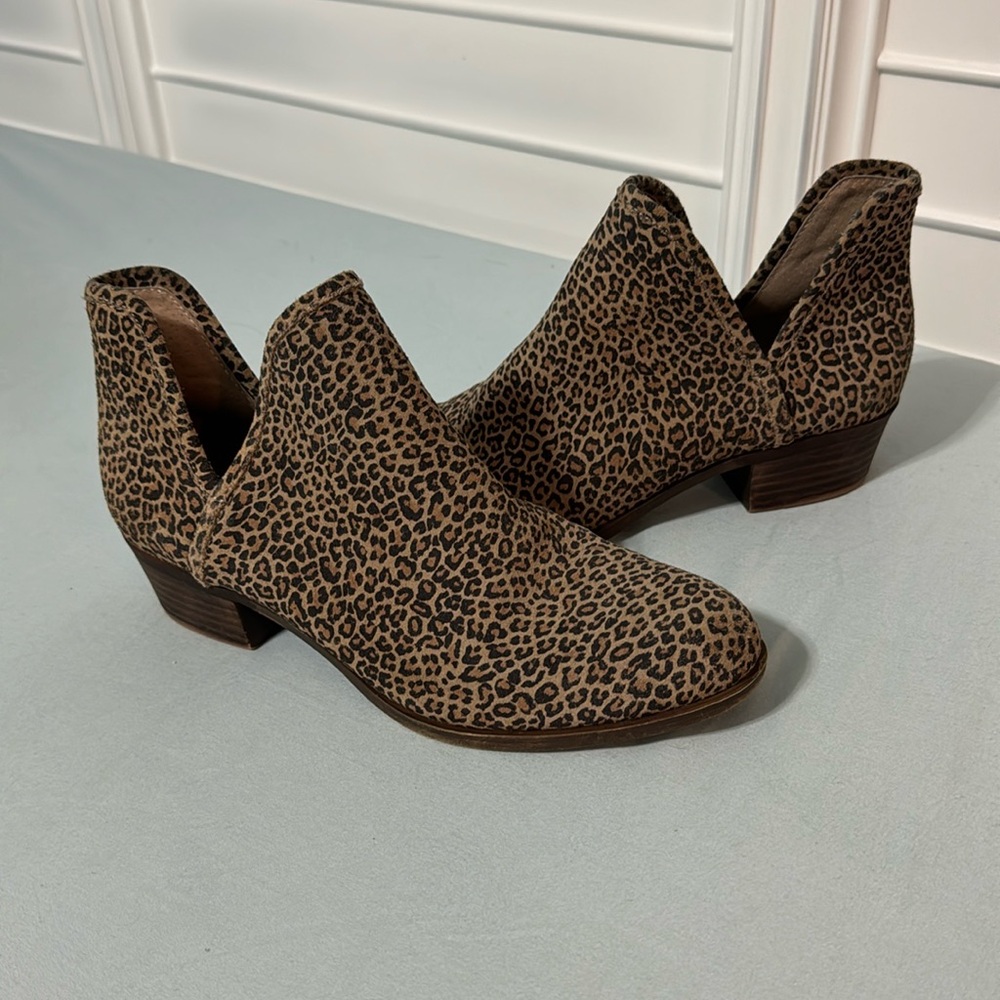 Lucky Brand Leopard Baley Ankle Boot size 9.5 or 9 1/2